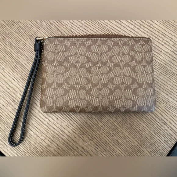 Coach Small Wristlet In Signature Canvas - Picture 3 of 4